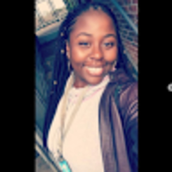 Meet your Posher, Ashley - Picture 1 of 1